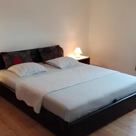 Apartment Vuk *