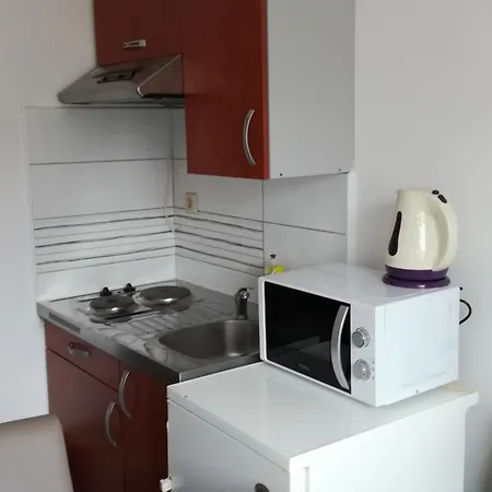 Vuk Apartman Posedarje