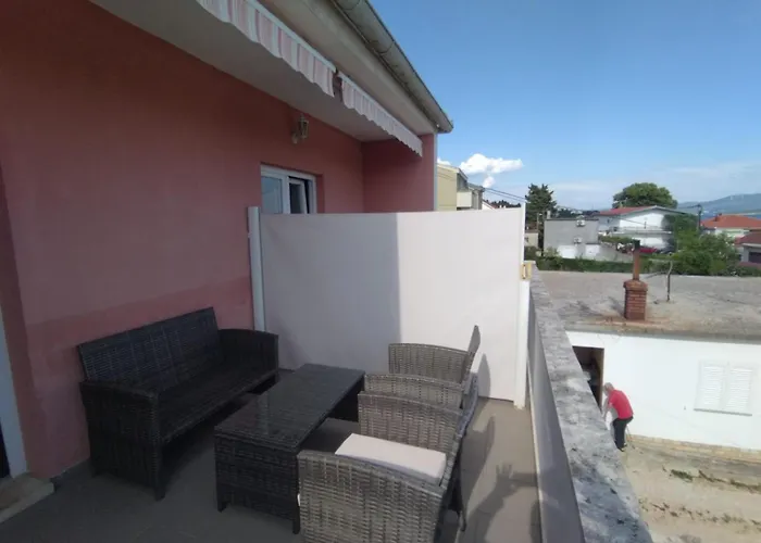 Vuk * بوسيدارجي