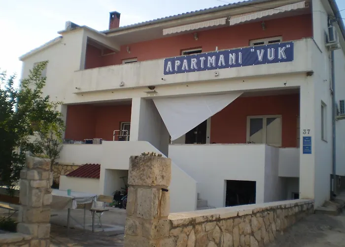 Vuk * بوسيدارجي